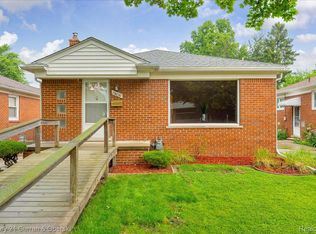 19030 Champaign Rd, Allen Park, MI 48101