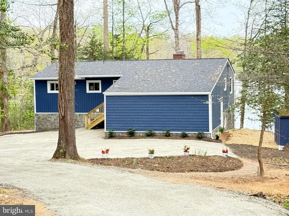 1070 Lakeview Dr, Stafford, VA 22556
