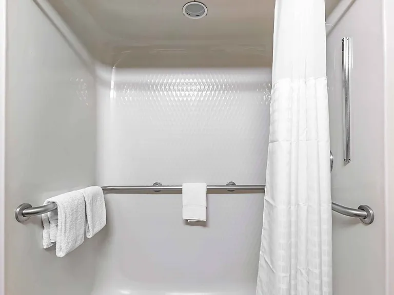 Deluxe Studio - 2 Full Beds