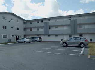 120 Royal Palm Rd APT 105, Hialeah Gardens, FL 33016