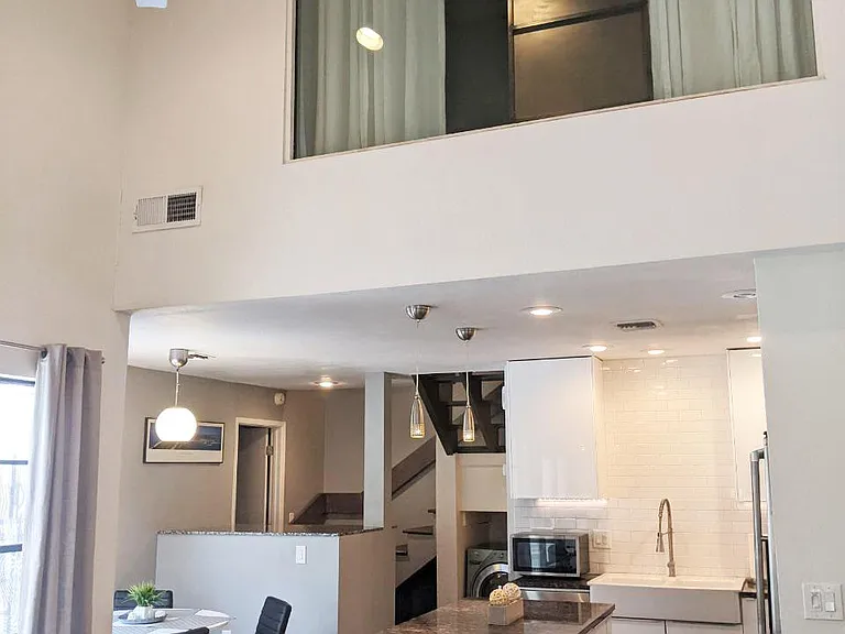602 N May St #45 — Photo 2