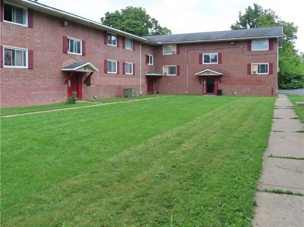 1427 Oneida St, Utica, NY 13501