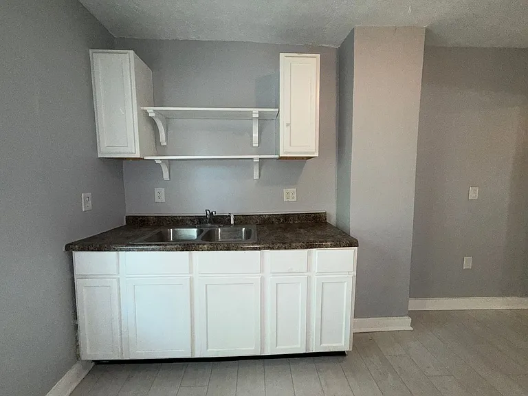 627 N Tacoma Ave — Photo 10