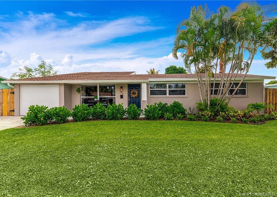 1st image of 744 Tradewind Dr