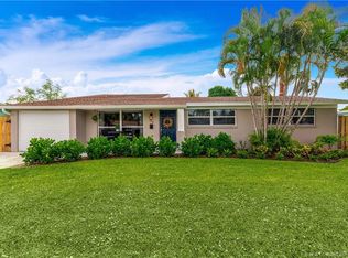 744 Tradewind Dr, North Palm Beach, FL 33408
