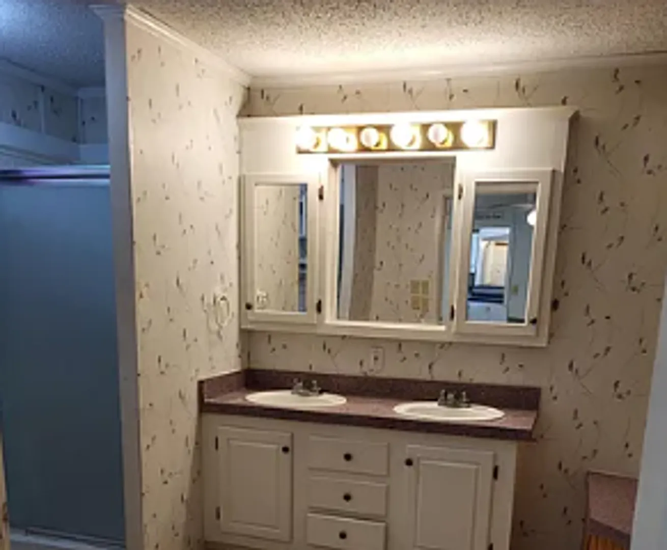 Mobile Home for rent St. Marys — Photo 3