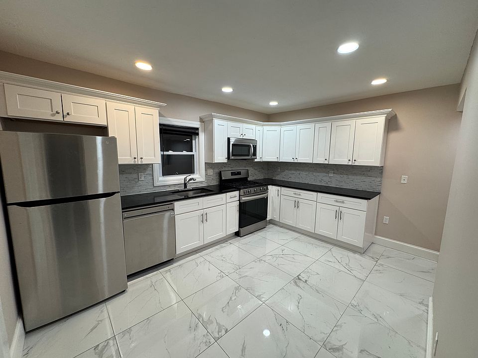 1st image of 30 Julian St #3