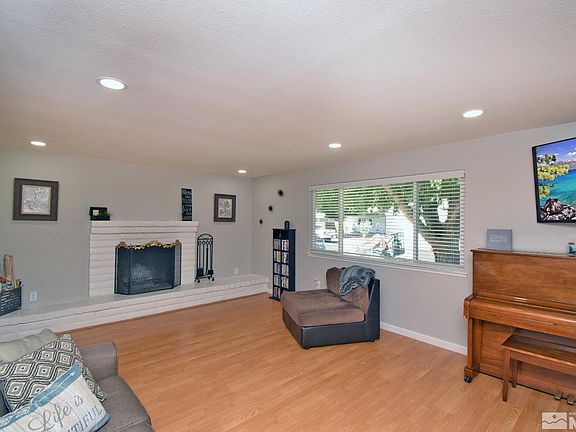 4th image of 1864 La Hacienda Dr