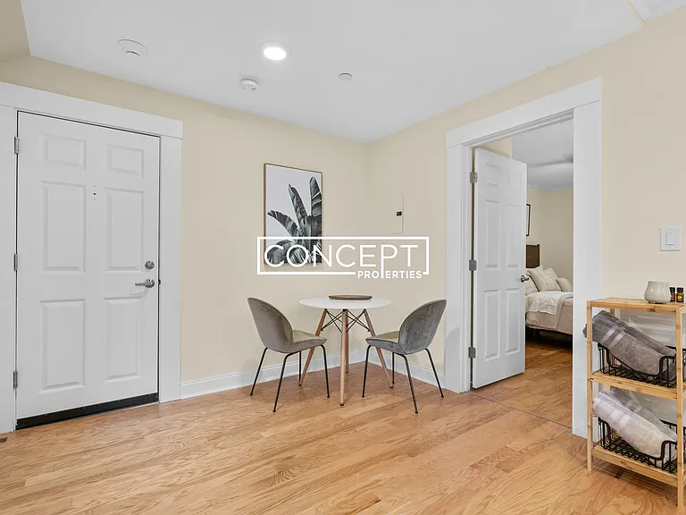 220 Commonwealth Ave #16 — Photo 20