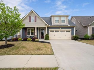 15 Cloverfield Dr, Simpsonville, SC 29680