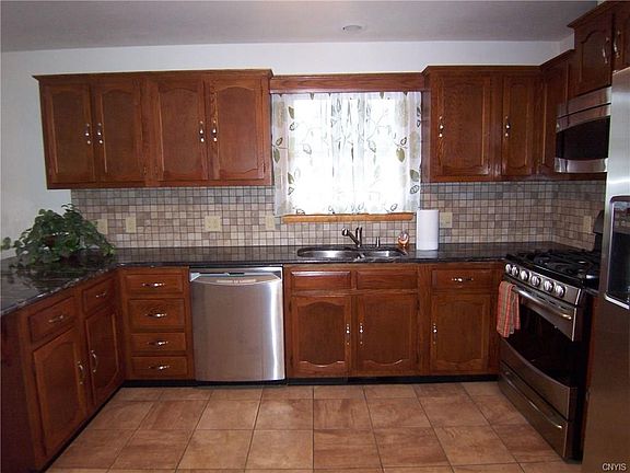 5th image of 801 W Hamilton Ave