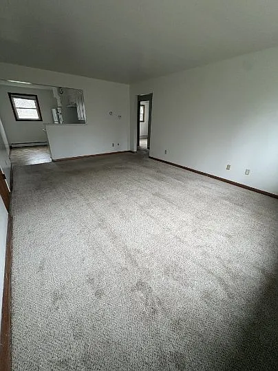 Photo 2 of 12 - 112 N Brewer Dr #4 - Battle Creek, MI Building Photo - 112 N Brewer Dr #4