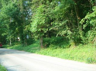 214 Lutes Rd, Finleyville, PA 15332