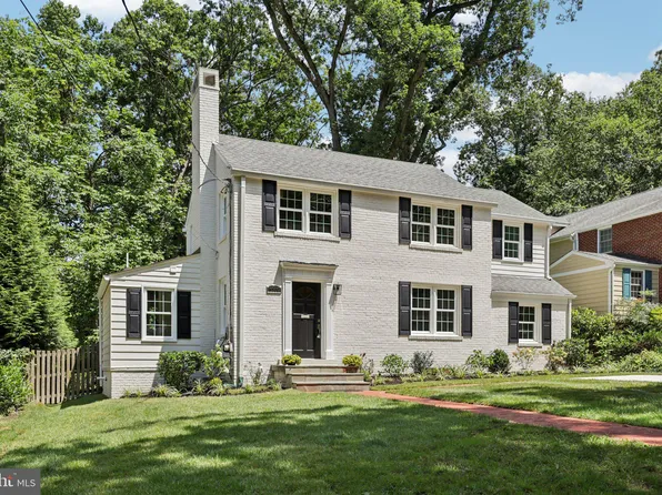 6309 Newburn Dr, Bethesda, MD 20816