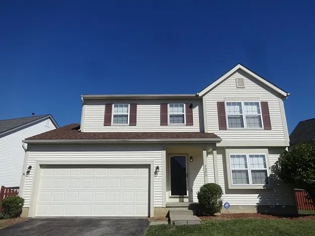 4 bed, 2.5 bath, 1784 sqft, $2,425 — Photo 1