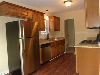 2nd image of 29540 Wood St