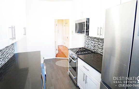 4th image of 340 7th Ave APT 2R
