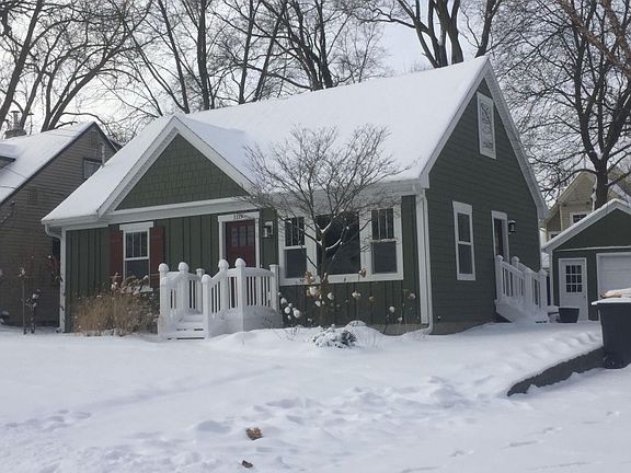 3rd image of 1119 Orchard Ave SE