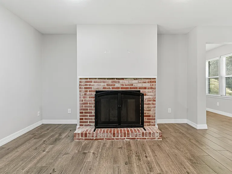 165 Morris Dr — Photo 12
