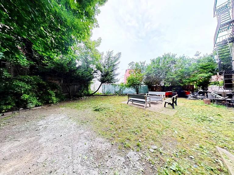 Yard Entrance