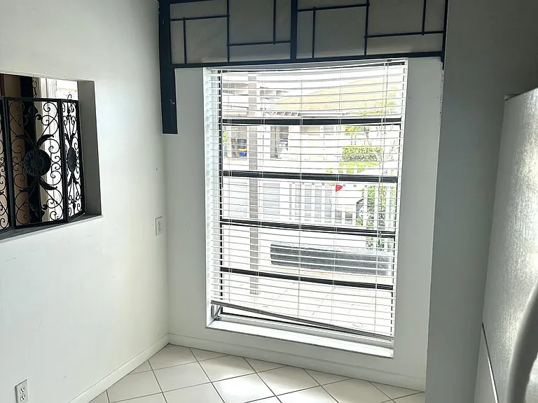 6792 Moonlit Dr — Photo 10
