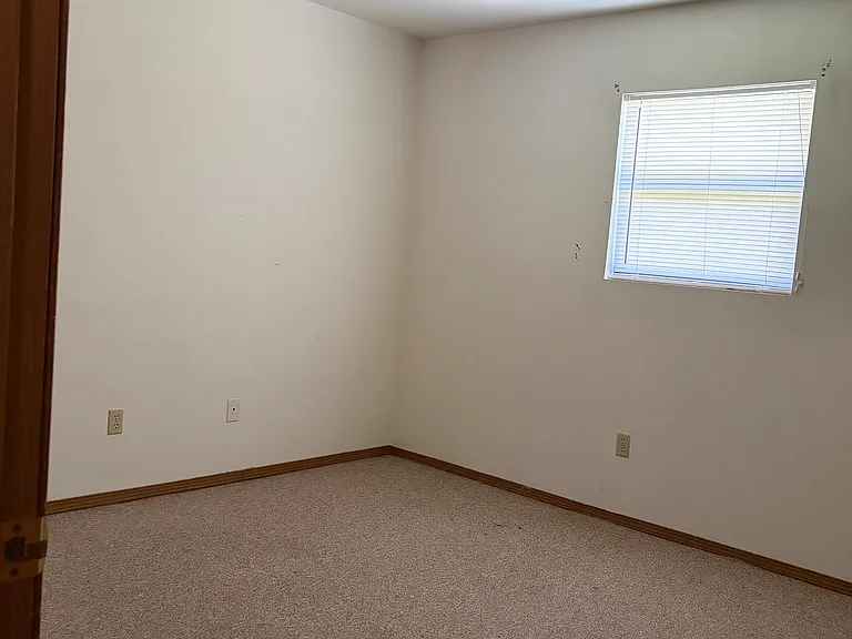 1006 E Griggs St #D — Photo 7