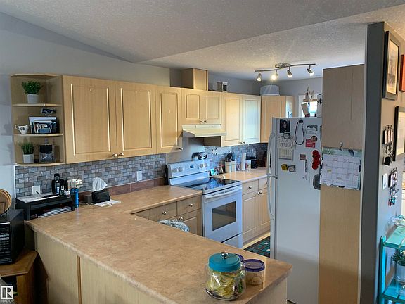 4th image of 3 Spruce Ridge Dr #26