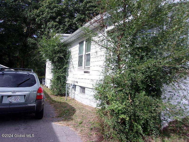 3rd image of 43 Osborne Road