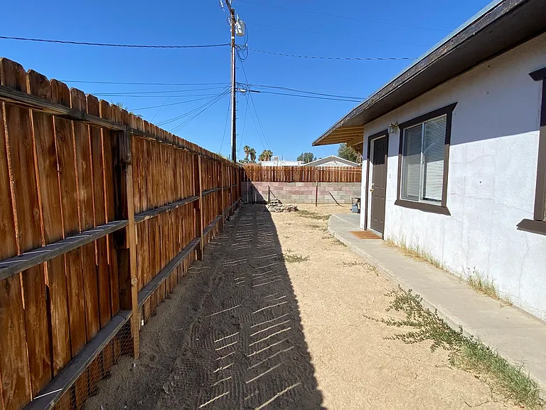 6442 Athol Ave — Photo 13