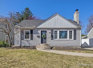 1939 Sylvan Ave SE, Grand Rapids, MI