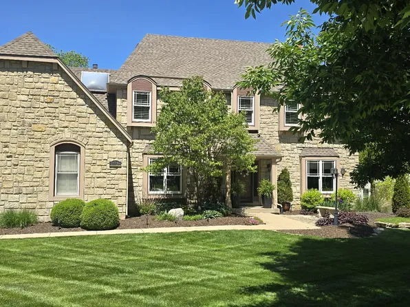 12724 Catalina St, Leawood, KS 66209