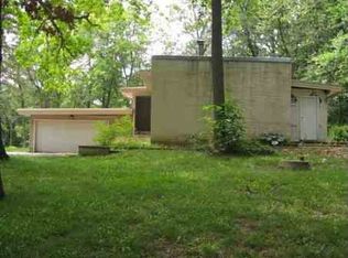 6102 S Johnson Rd, Beloit, WI 53511