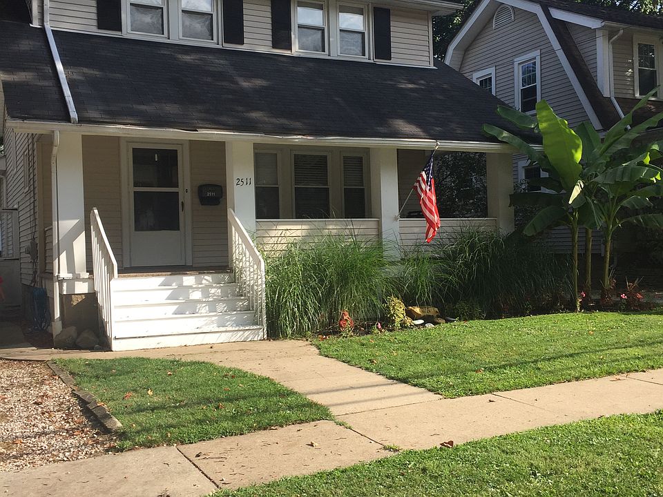 1st image of 2511 4th St