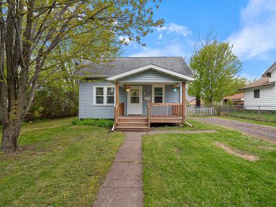 327 8th St, Carlton, MN, 55720