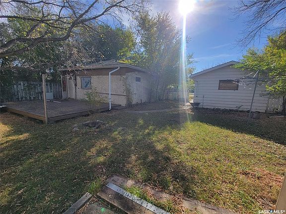 2nd image of 242 27th St W