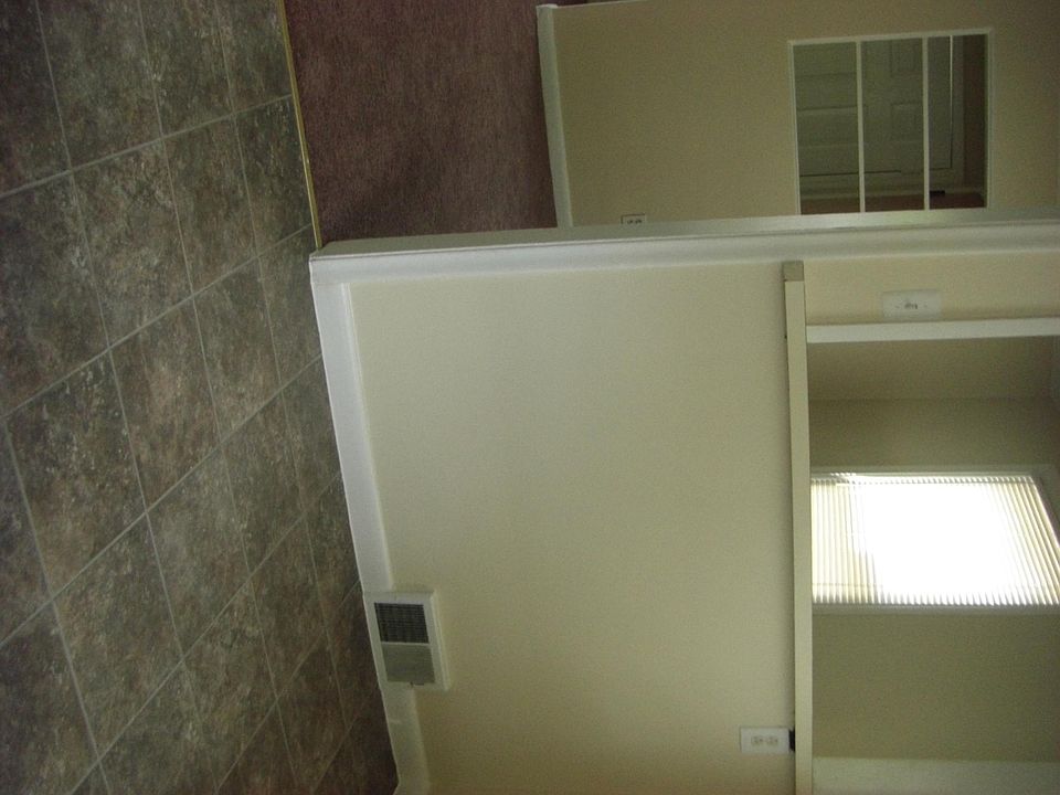 18407 Gaylord, photo 13