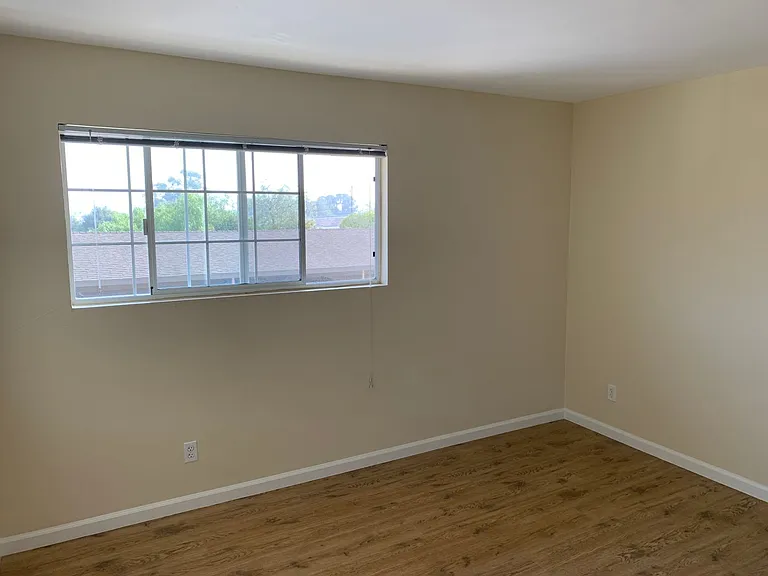 4700 Dexter Dr — Photo 17