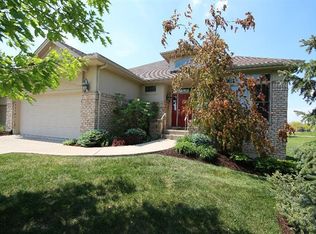 801 Eagle Run Dr, Dayton, OH 45458