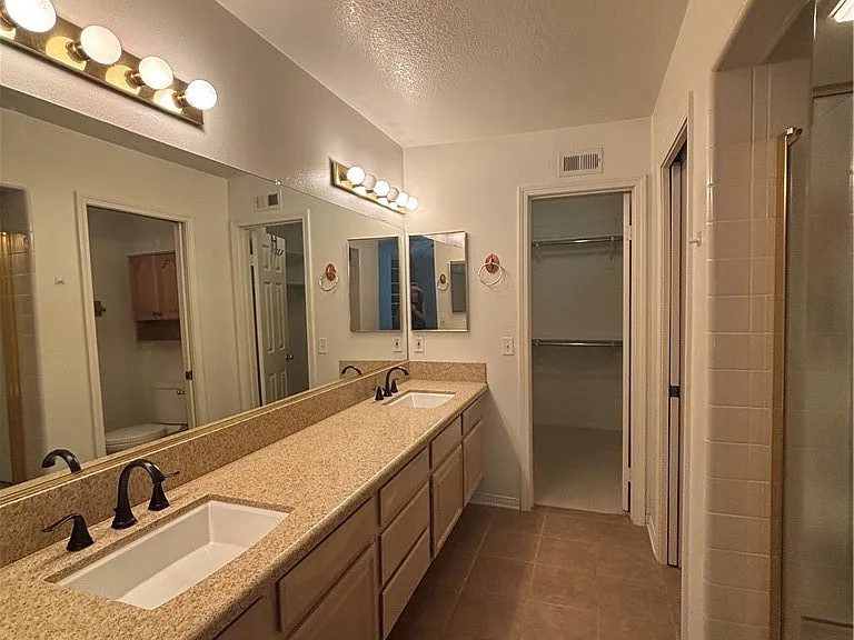 928 Lotus Cir — Photo 29
