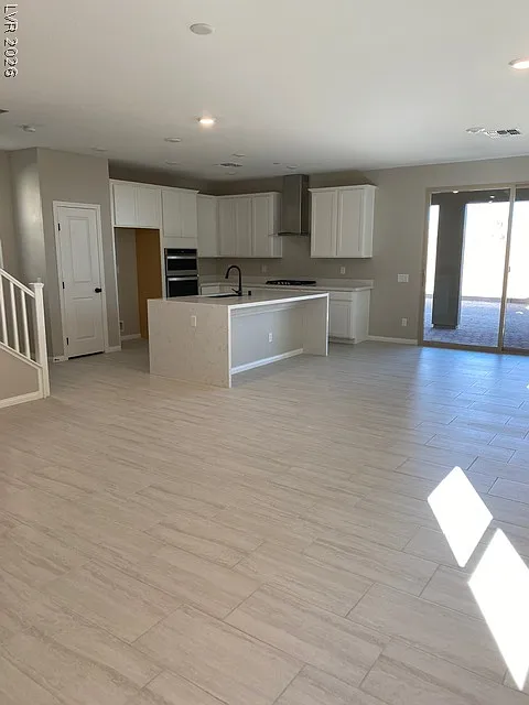 4 bed, 2.5 bath, 2107 sqft, $2,995 — Photo 4