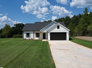 486 Hellams Rd, Gray Court, SC 29645