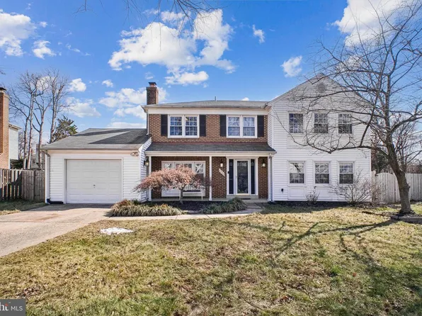 2205 Herman Ct, Herndon, VA 20170