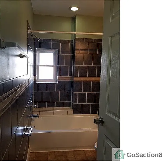 4 bed, 2.0 bath, $2,800 — Photo 4