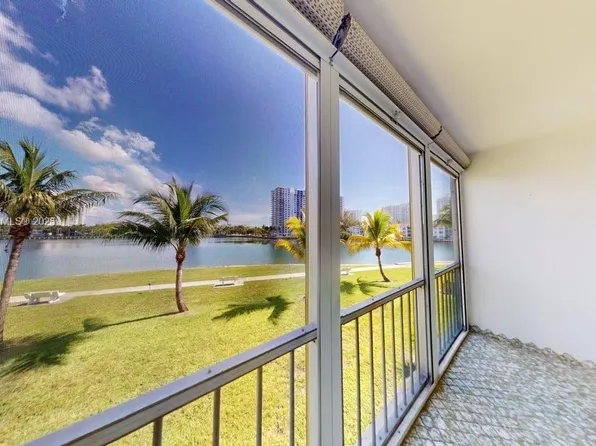 2999 Point East Dr APT C209, Aventura, FL 33160