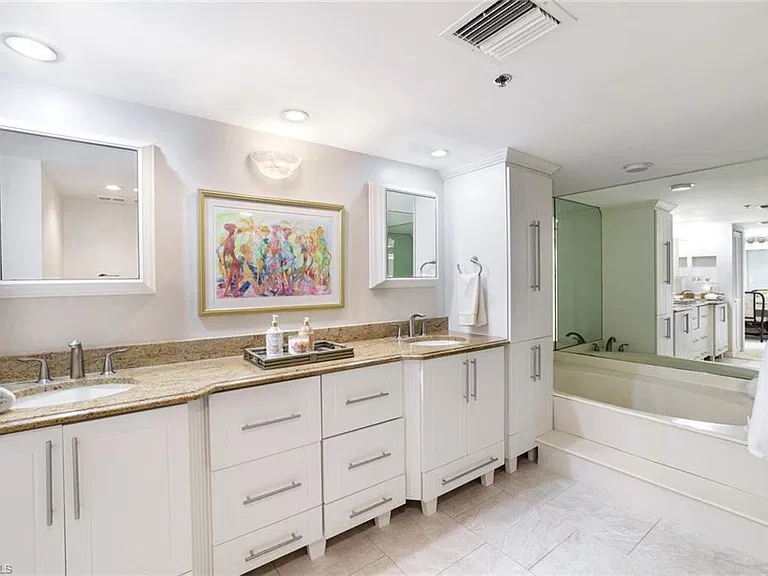6361 Pelican Bay Blvd #201 — Photo 11