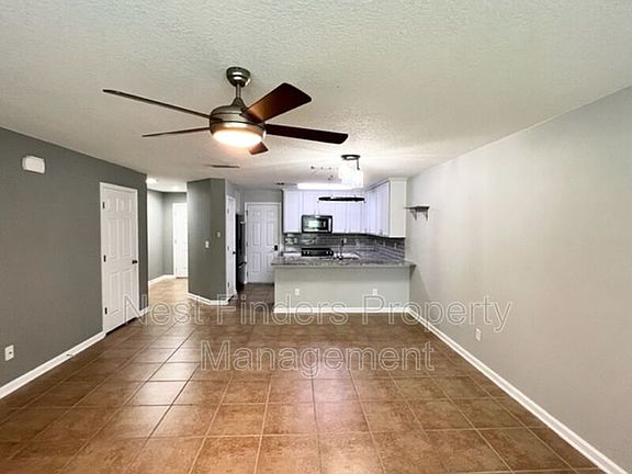 5th image of 897 S Black Cherry Dr