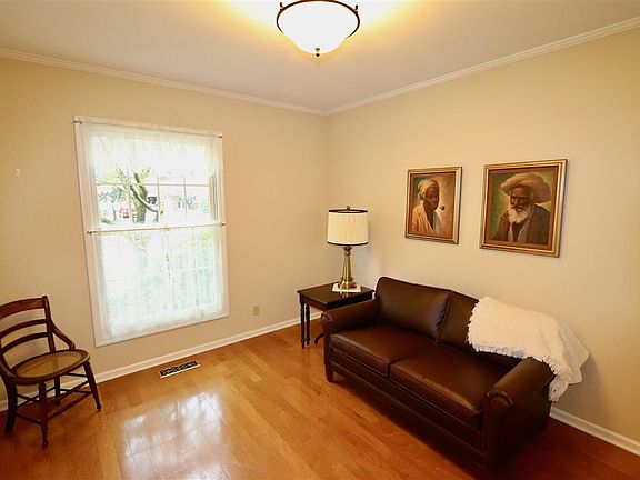 4th image of 6862 N Fox Point Dr