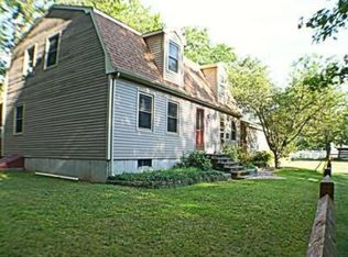 57 Pike St, Salisbury, MA 01952