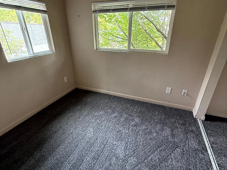 2523 Kincaid St — Photo 12