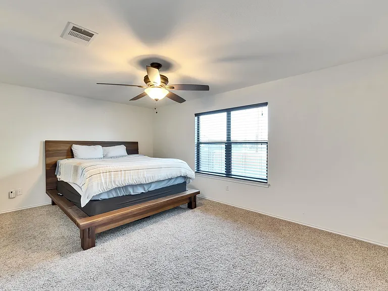 316 Gold Star Dr — Photo 9